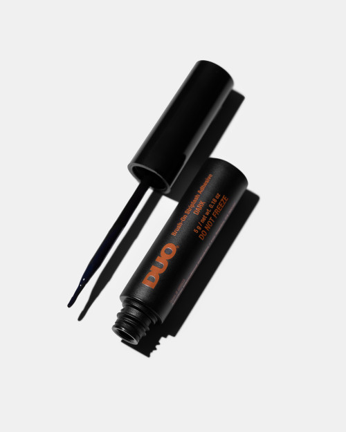 DUO Brush-On Striplash Adhesive Dark (5g) DUO Brush-On Striplash Adhesive Dark (5g)